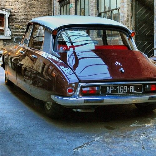 Retro auto - fine photo
