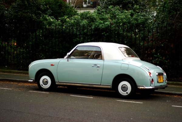 Retro automobile
 - image
