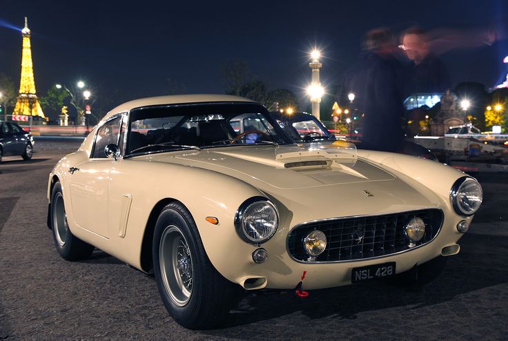 Retro auto - nice image
