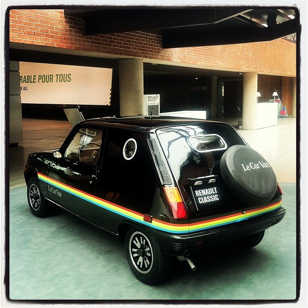 Retro automobile
 - fine picture
