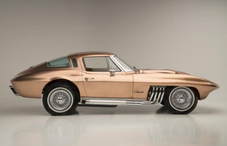 Retro car
 - picture
