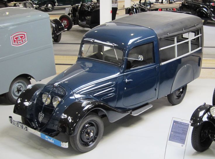 Retro car
 - cool picture
