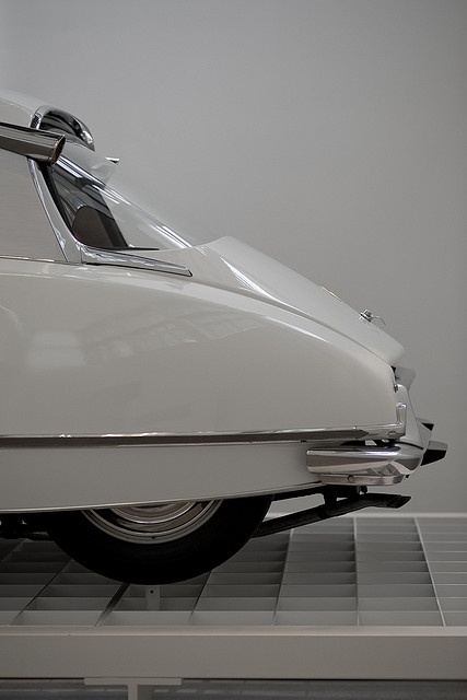 Retro car
 - picture
