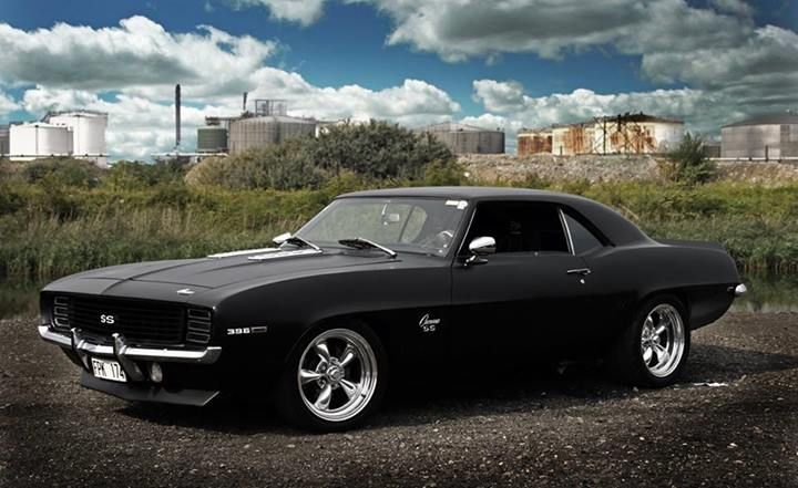 Muscle car
 - good photo

