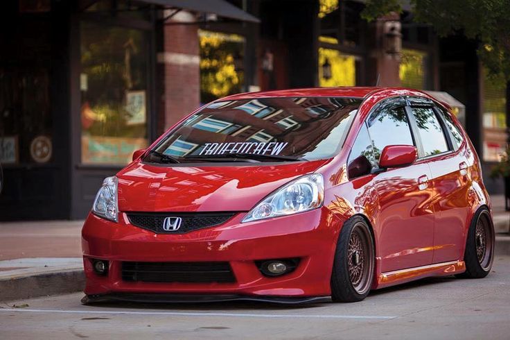 Hatchback
 - image
