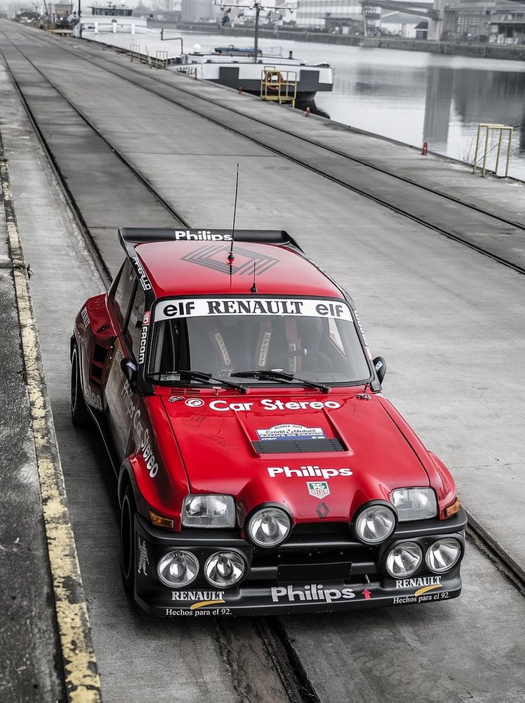 Retro automobile
 - picture
