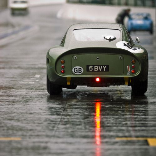 Retro car
 - fine image
