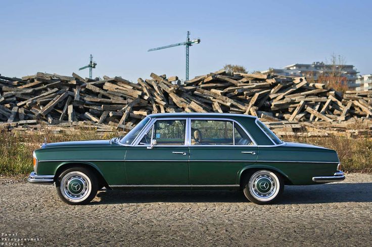 Sedan
 - good picture
