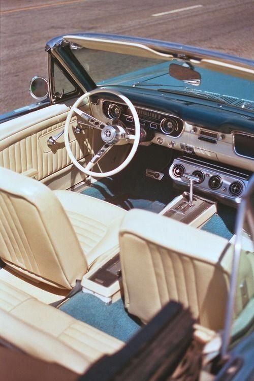 Retro automobile - picture