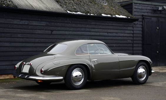 Retro auto - nice picture