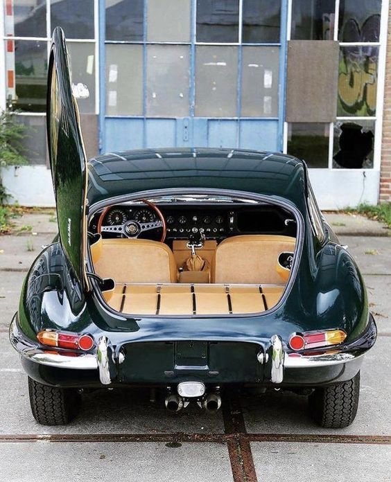 Retro car - gorgeous image